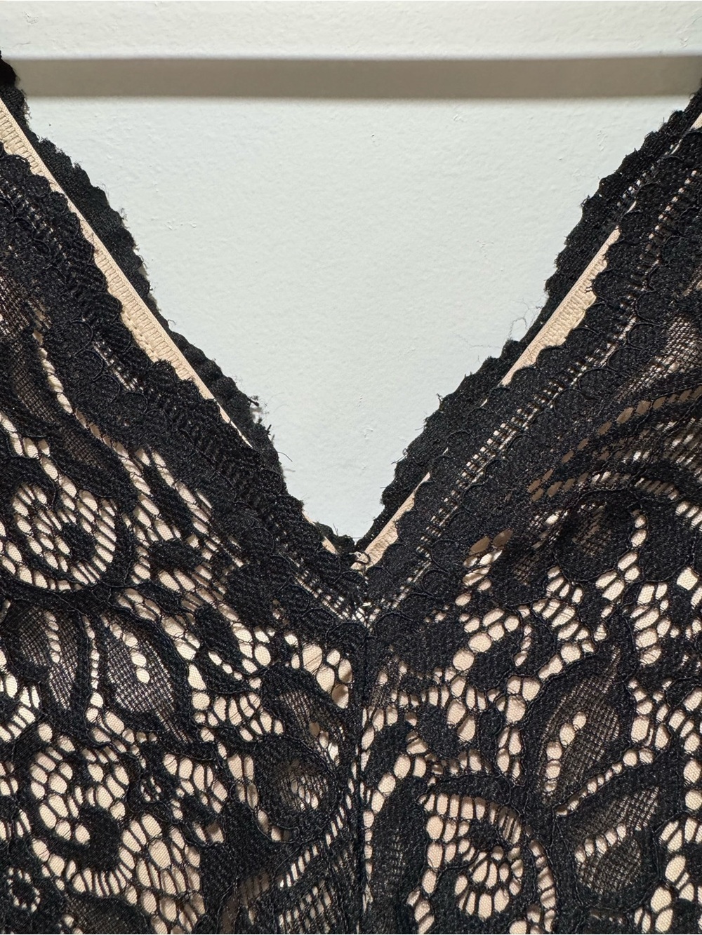 Express Lace V-Neck Thong Bodysuit Black Nude Lined Long Sleeve Size XS - Picture 4 of 5